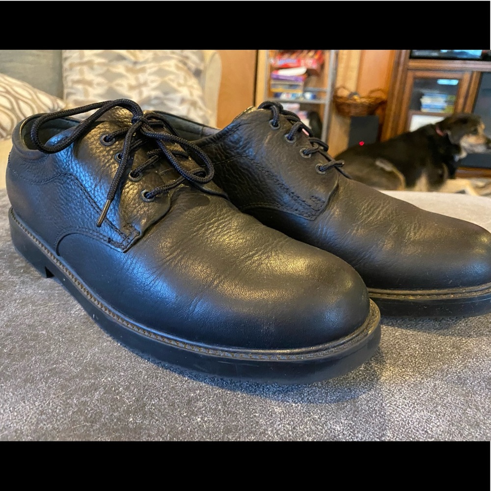 At. Johns Bay men’s dress shoes